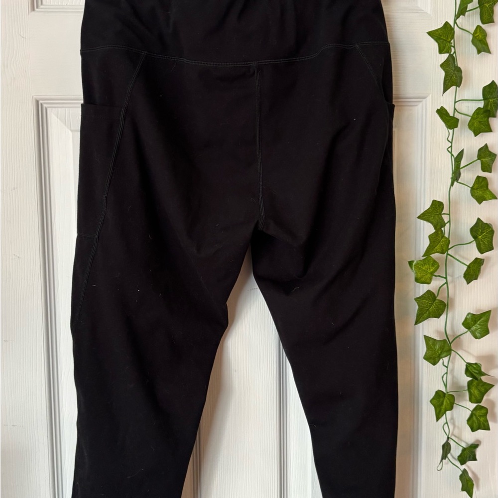 Black Athletic Leggings - OG PRICE 20.00